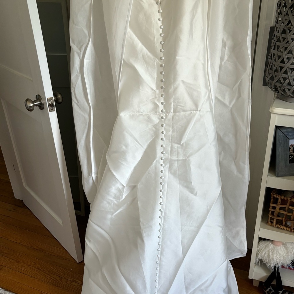 Martina Liana Strapless Wedding Dress Style 1557 size 18 - Picture 5 of 8